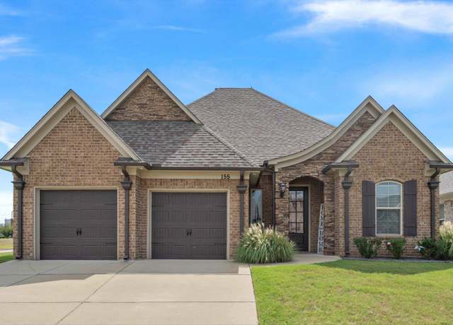 Property at 155 Choctaw Dr, Oakland, TN 38060, 3 beds, 3 baths