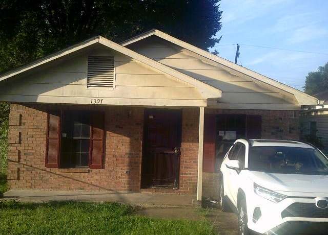 Property at 1397 Gill Dr, Memphis, TN 38109, 3 beds, 1 bath