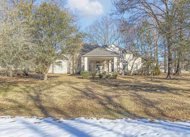Property at 9496 Mayfield Rd S, Collierville, TN 38017, 4 beds, 5 baths