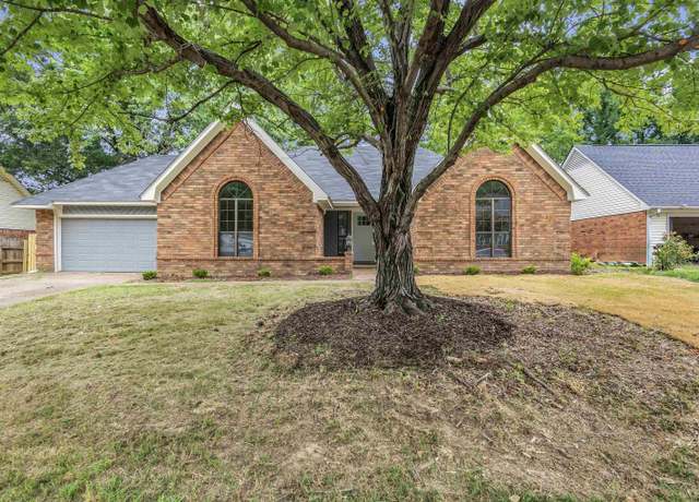 Property at 7952 Meadow Trail Dr, Memphis, TN 38018, 3 beds, 2 baths