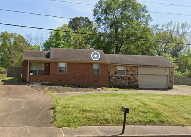 Property at 631 Nonconnah Rd, Memphis, TN 38109, 4 beds, 2 baths