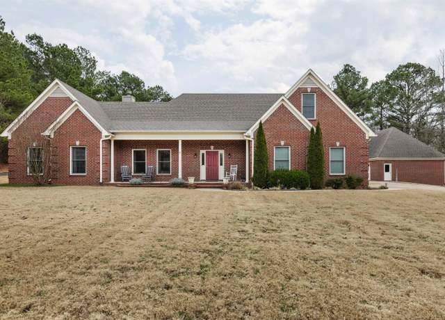 Property at 205 Oak Tree Dr, Piperton, TN 38017, 4 beds, 3.5 baths