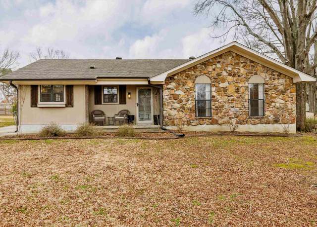 Property at 401 Easonwood Ave, Collierville, TN 38017, 3 beds, 2 baths