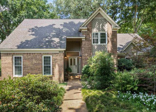 Property at 560 Silverman Dr, Collierville, TN 38017, 4 beds, 2.5 baths