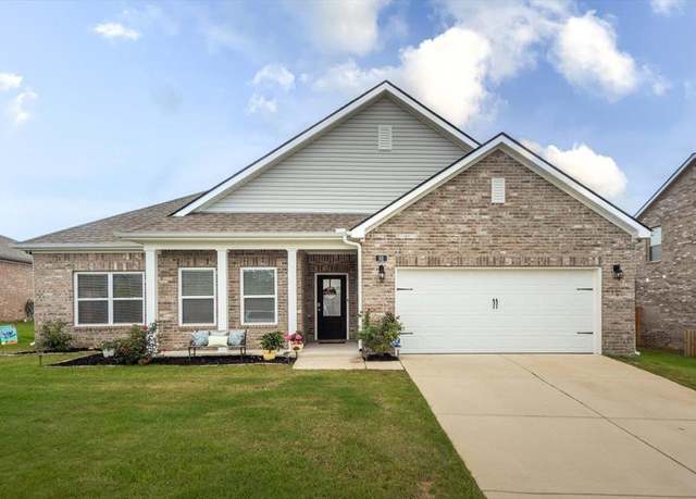 Property at 52 Twin Lakes Dr, Byhalia, MS 38611, 4 beds, 2 baths
