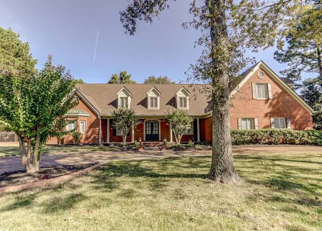 Property at 3444 S Tournament Dr, Memphis, TN 38125, 5 beds, 4 baths