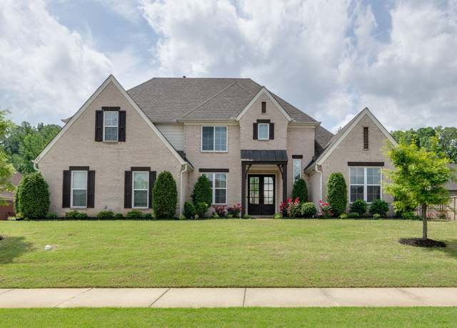Property at 8937 Sweethorn Dr, Bartlett, TN 38002, 5 beds, 4 baths