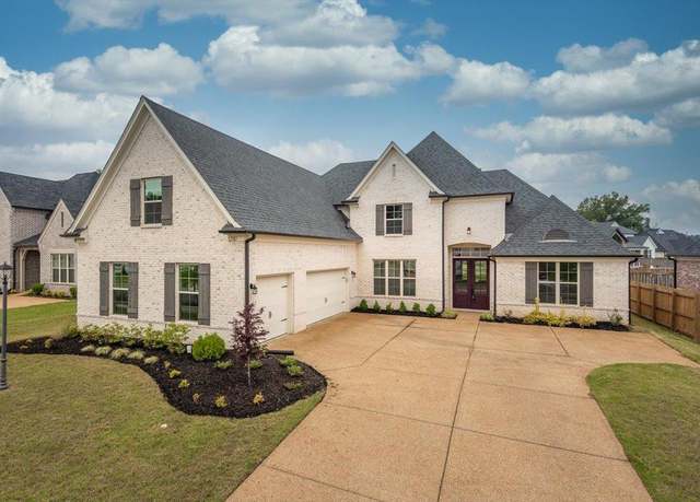 Property at 5143 Lawrenceburg Ln E, Lakeland, TN 38002, 6 beds, 4.5 baths