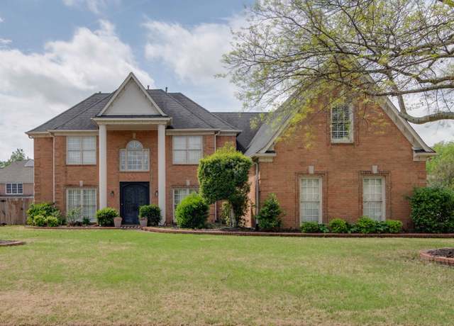 Property at 1011 Newington St, Collierville, TN 38017, 4 beds, 3.5 baths