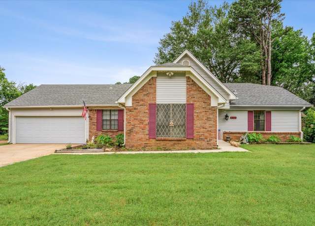 Property at 3605 Burkehill Dr, Bartlett, TN 38135, 3 beds, 2 baths