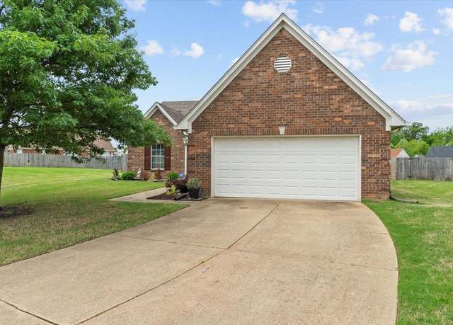 Property at 1825 Honey Jack Cv, Southaven, MS 38671, 3 beds, 2 baths