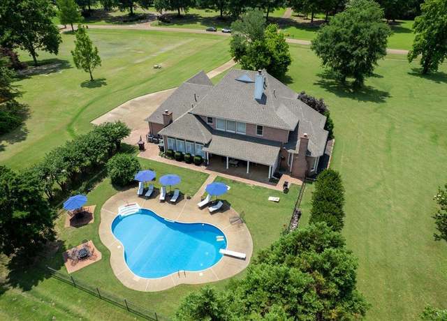 Property at 990 Snowden Farm Rd, Collierville, TN 38017, 5 beds, 3.5 baths