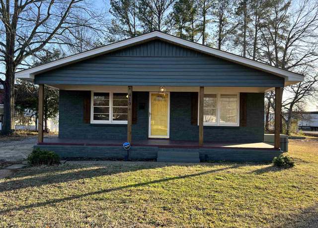 Property at 410 Pinhook Dr, Savannah, TN 38372-2777, 3 beds, 1 bath