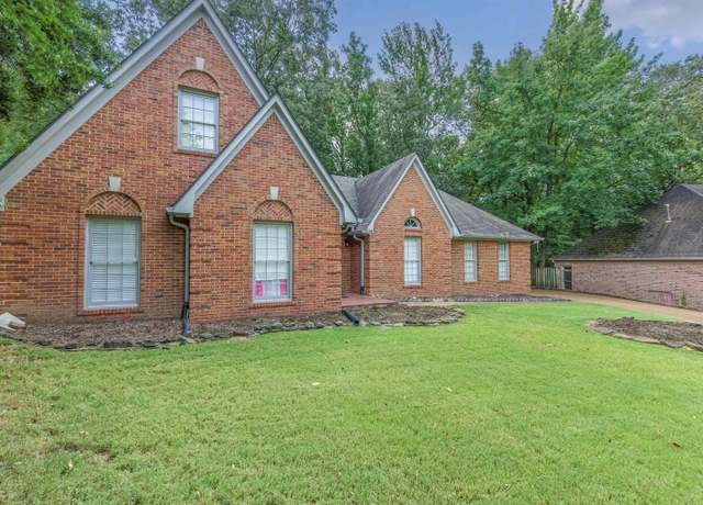 Property at 334 Brook Ridge Dr, Memphis, TN 38018, 5 beds, 3.5 baths