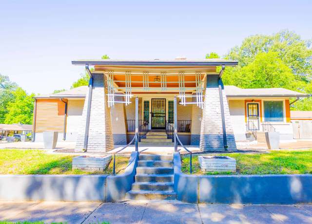 Property at 431 N Holmes St, Memphis, TN 38112, 3 beds, 3 baths