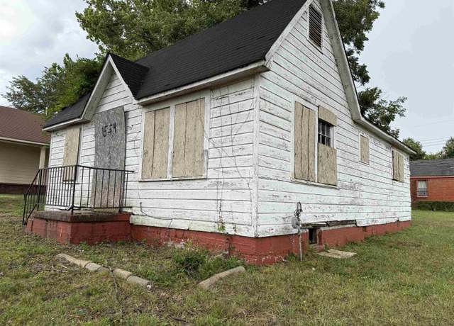 Property at 1554 Pillow St, Memphis, TN 38106, 2 beds, 1 bath