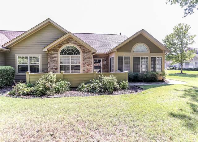 Property at 1667 W Southfield Cir, Memphis, TN 38016, 3 beds, 2 baths