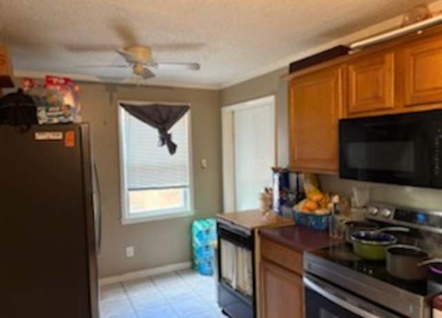 Property at 1235 Darlow St, Memphis, TN 38122, 3 beds, 2 baths