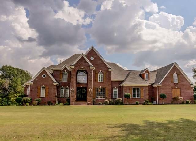 Property at 20 Windy Oaks Cv, Piperton, TN 38017, 5 beds, 4 baths