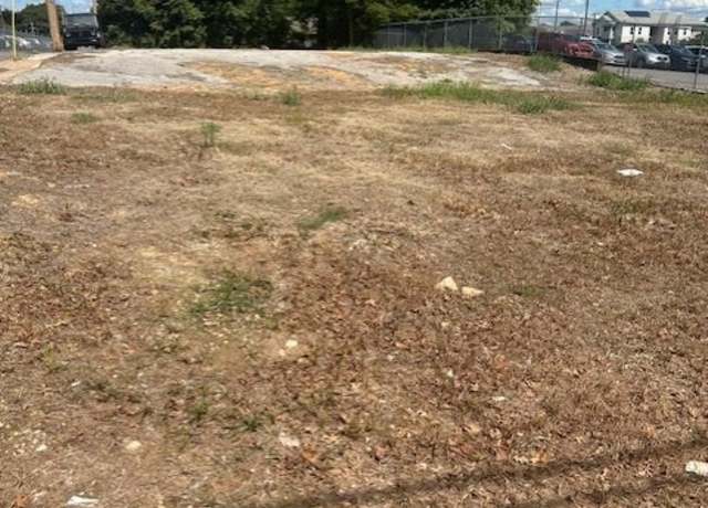 Property at 882 Poplar Ave, Memphis, TN 38105