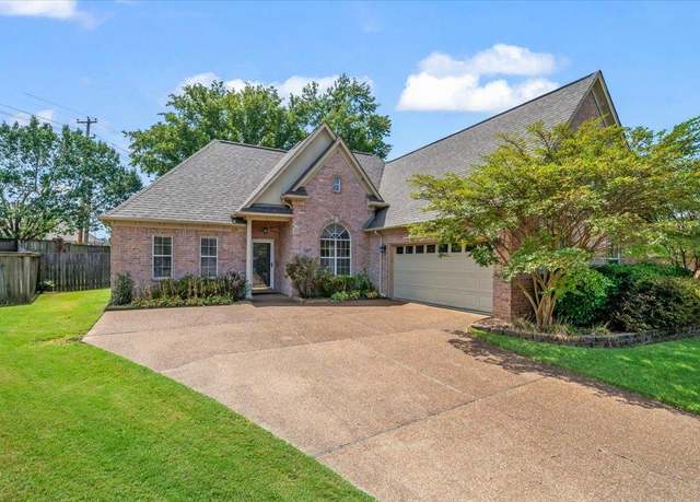 Property at 1279 River Ridge Dr, Collierville, TN 38017, 4 beds, 3 baths