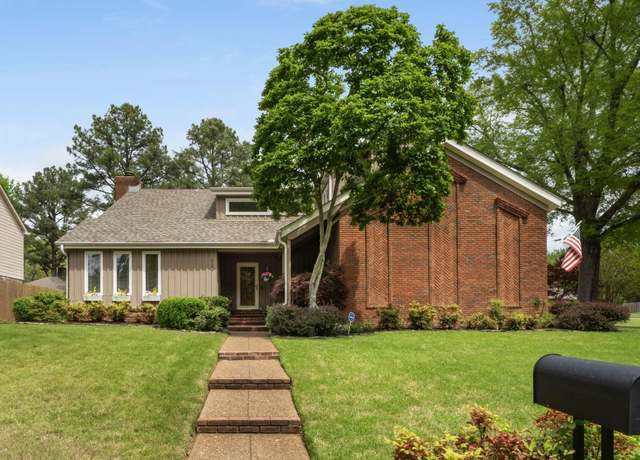 Property at 8184 Hampton Grove Ln, Germantown, TN 38138, 4 beds, 3 baths