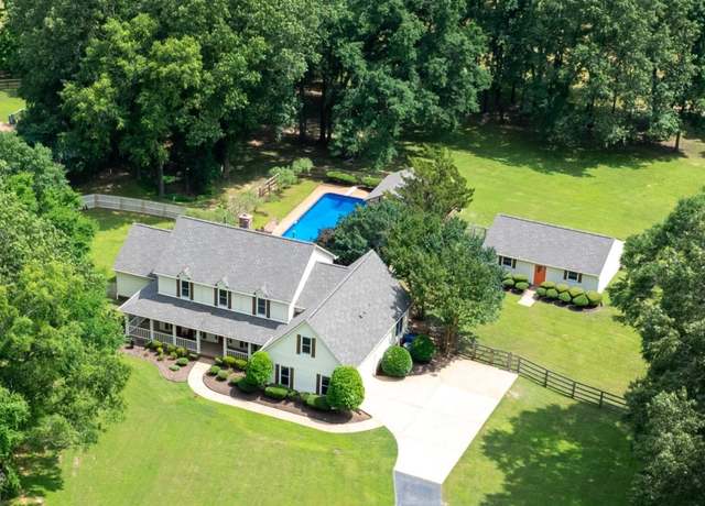 Property at 10829 Bethany Pl, Eads, TN 38028, 4 beds, 3.5 baths