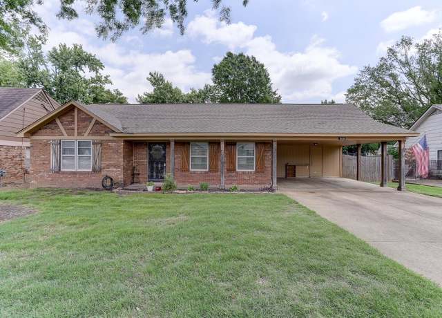 Property at 3930 Laurelhill Ln, Bartlett, TN 38135, 3 beds, 2 baths