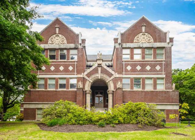 Property at 519 S Edgewood St #301, Memphis, TN 38104, 2 beds, 2 baths
