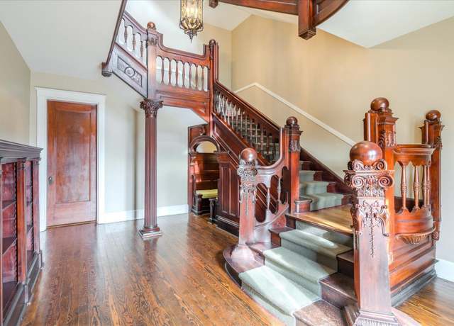 Property at 1116 Poplar Ave #3, Memphis, TN 38105, 2 beds, 1 bath