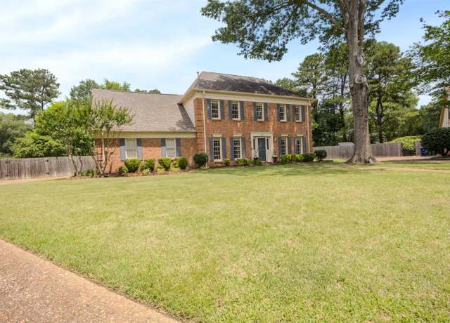 Property at 2171 Glenbar Dr, Germantown, TN 38139, 4 beds, 2.5 baths
