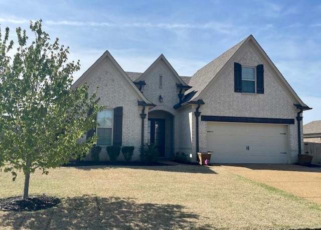 Property at 25 Aspen Wood Cv, Oakland, TN 38060, 4 beds, 2 baths