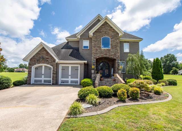 Property at 325 Duck Dr, Savannah, TN 38372, 4 beds, 2.5 baths