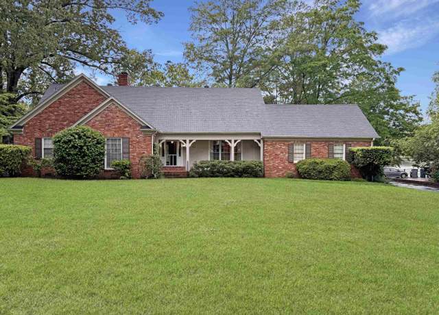 Property at 3937 E Lakemont Dr, Memphis, TN 38128, 5 beds, 3 baths