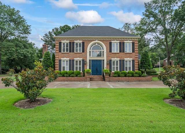Property at 2668 Oakleigh Ln, Germantown, TN 38138, 5 beds, 4.5 baths