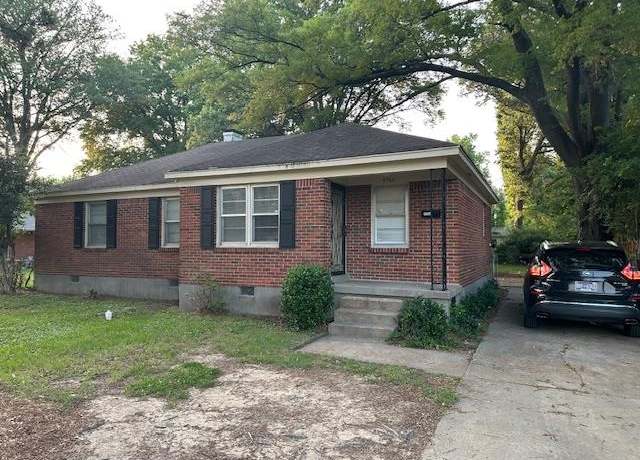 Property at 4866 Willow Rd, Memphis, TN 38117, 3 beds, 1.5 baths