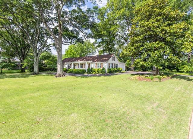 Property at 241 Greenway Rd, Memphis, TN 38117, 3 beds, 2 baths