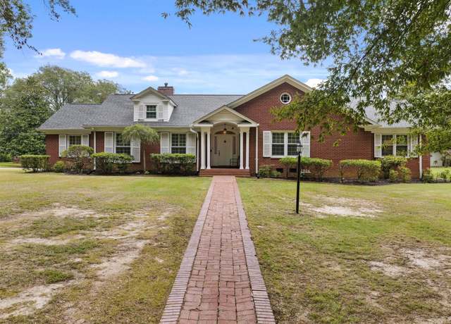 Property at 1906 Willow Rd, Corinth, MS 38834, 3 beds, 3 baths
