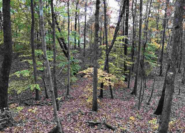 Property at 20 Country Woods Dr, Selmer, TN 38375