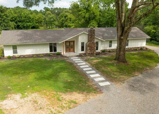 Property at 815 Fisherville Rd, Collierville, TN 38017, 4 beds, 3 baths