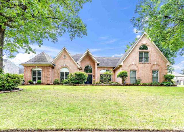 Property at 1975 Almadale Farms Pkwy, Collierville, TN 38017, 4 beds, 2.5 baths