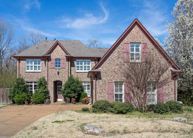Property at 10178 Hampton Dr, Lakeland, TN 38002, 4 beds, 3.5 baths