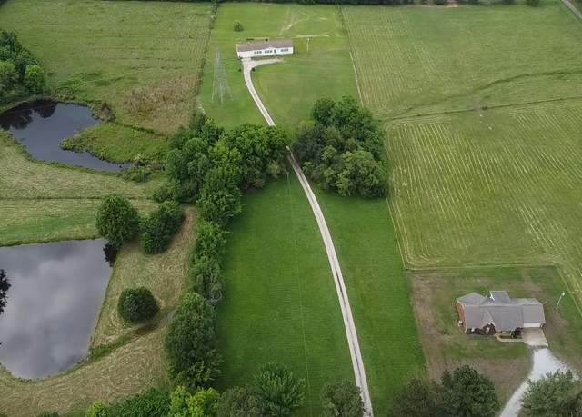 Property at 1955 Sellers Dr, Oakland, TN 38060, 3 beds, 2 baths