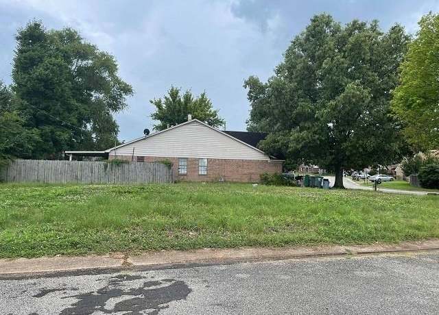 Property at 4190 Meadow Ridge Trl, Memphis, TN 38141