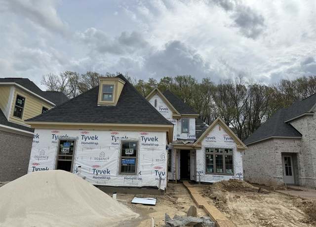 Property at 592 Holden Dr, Cordova, TN 38018, 4 beds, 3 baths