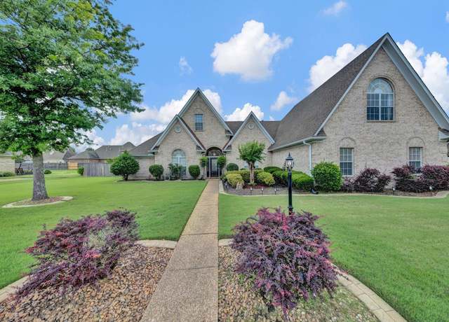 Property at 4587 Barkley Manor Dr, Collierville, TN 38017, 4 beds, 3 baths