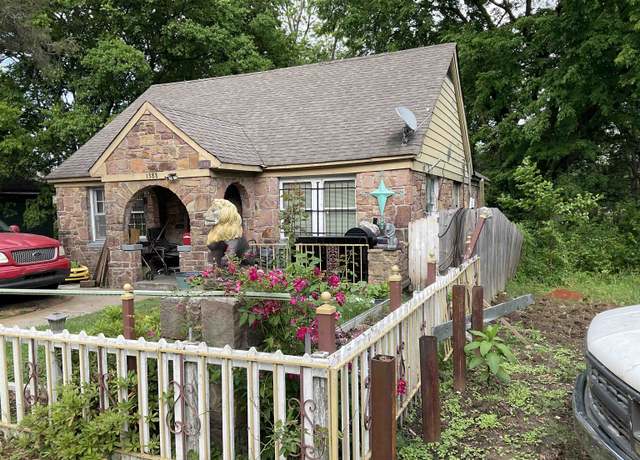 Property at 1388 Gaither Ave S, Memphis, TN 38106, 5 beds, 2 baths