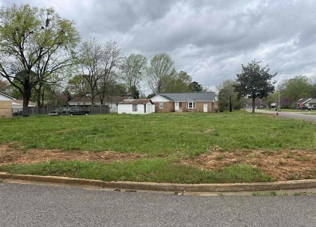 Property at 00 Squaw St, Savannah, TN 38372