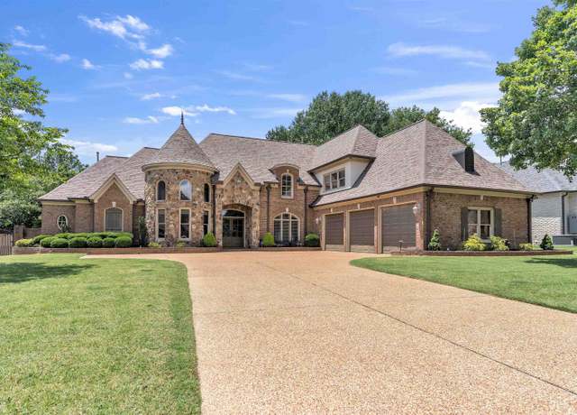 Property at 1075 Summer Springs Rd, Collierville, TN 38017, 5 beds, 4.5 baths