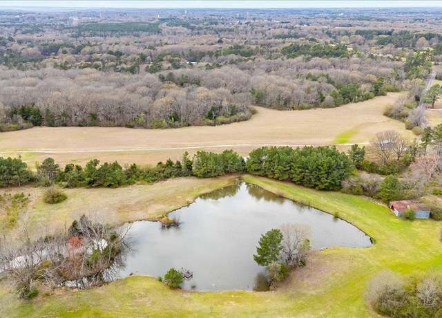 Property at 1764 Higdon Rd, Holly Springs, MS 38635, 2 beds, 2 baths